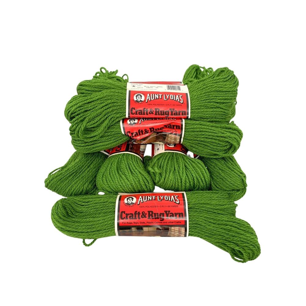 Vintage Aunt Lydia's Heavy Rug Yarn 615 Grass Green 8 Skeins 323 total grams - Picture 4 of 6
